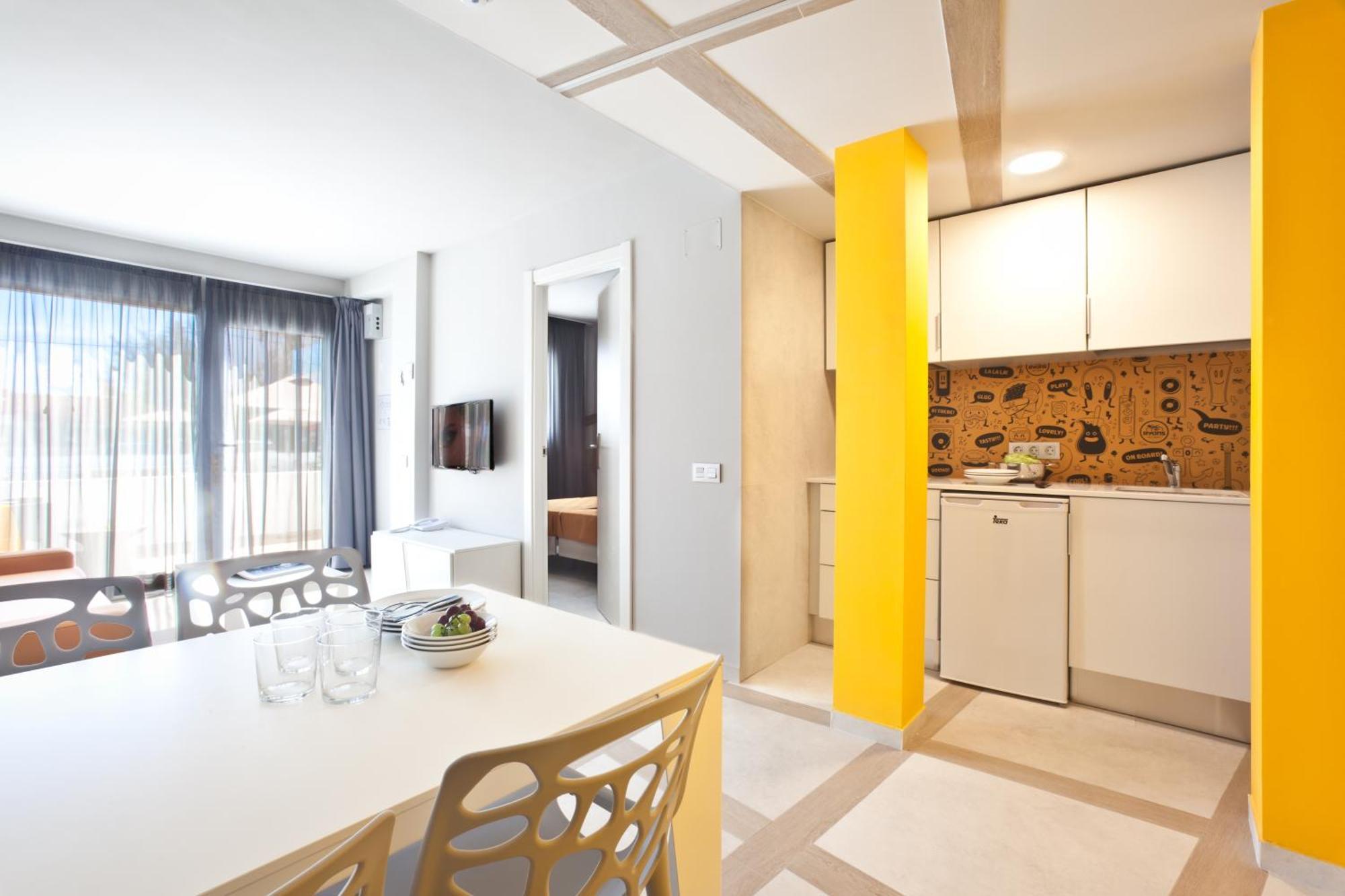 Apartahotel Ryans - Only Adults 3*