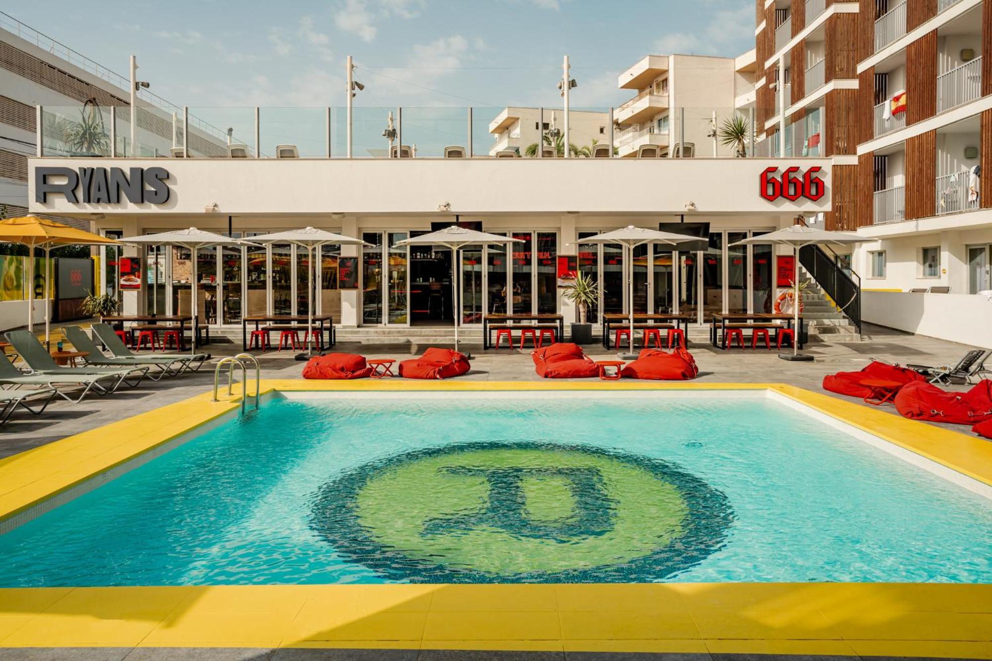Apartahotel Ryans - Only Adults