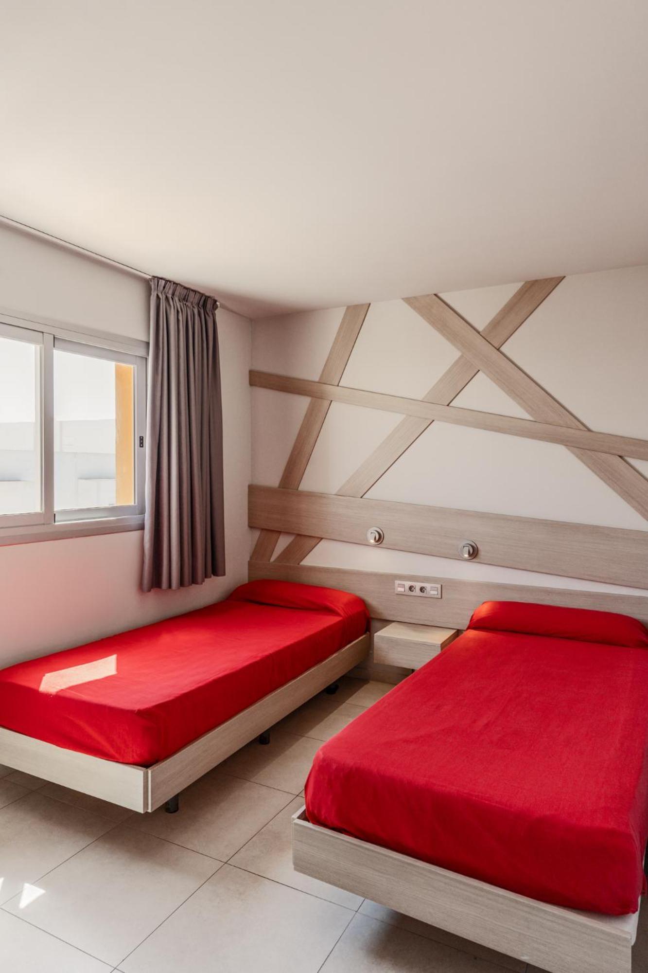Apartahotel Ryans - Only Adults