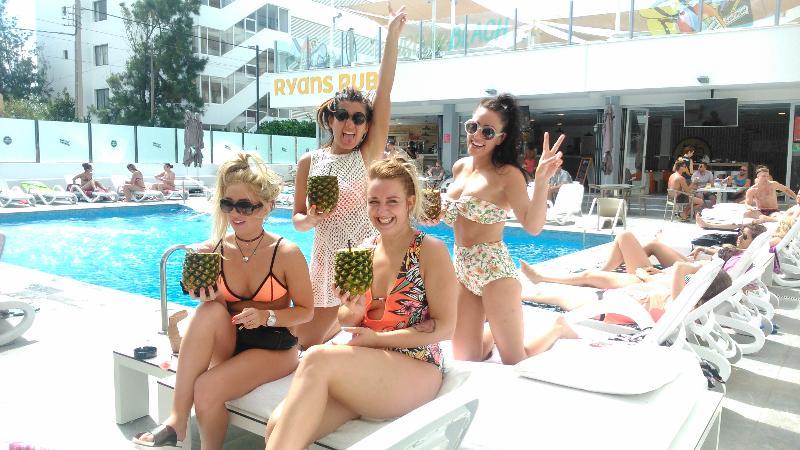 Aparthotel Ryans - Only Adults Eivissa