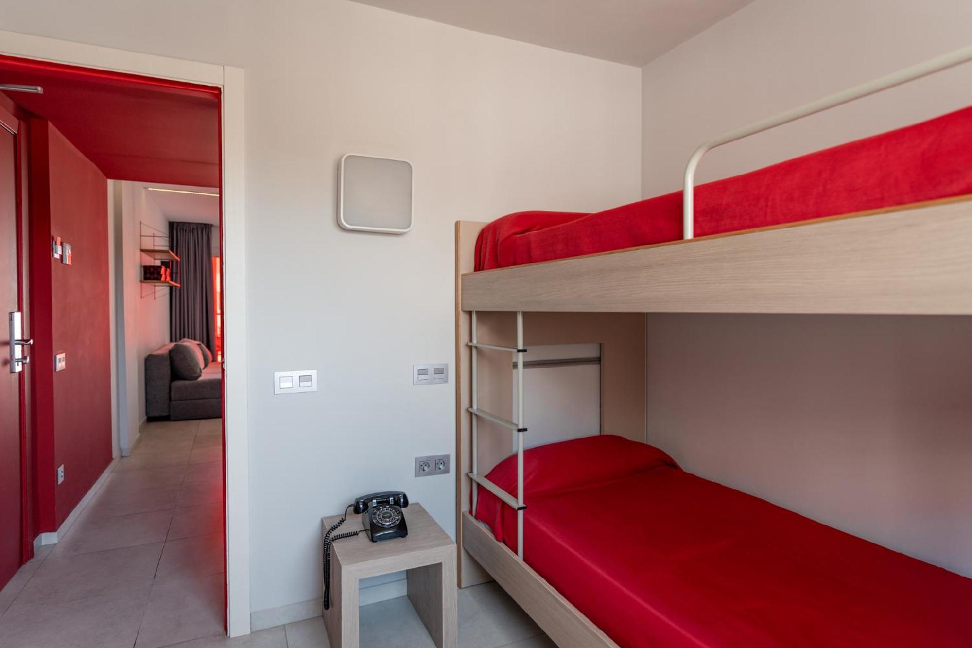 Ryans - Only Adults Aparthotel 3*
